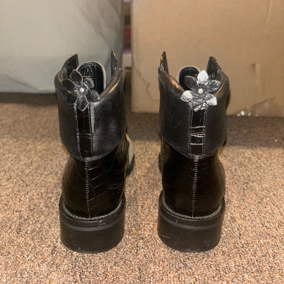 Green suede combat boots - Picture 8 of 13